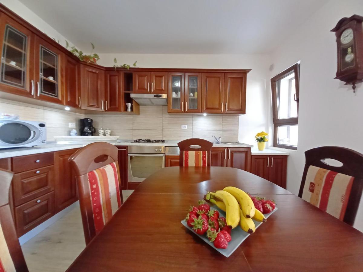 Apartments Tina & Denis Pula Luaran gambar